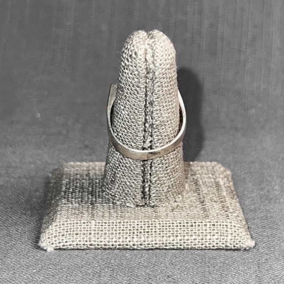 Green Eyed Cat Ring - Picture 6 of 7